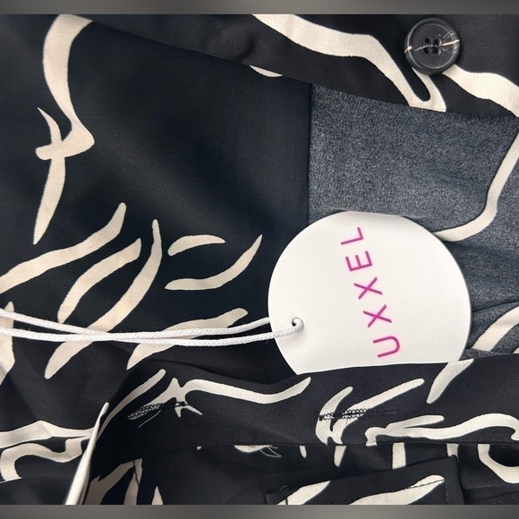 NWT - LUX Abstract Romper - Picture 6 of 12